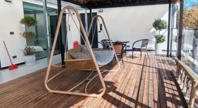 Enshi Mountaintop Cloud B&B, Забронировать Отель «постель и завтрак» Отели Округа Эньши с парковкой, Парковка