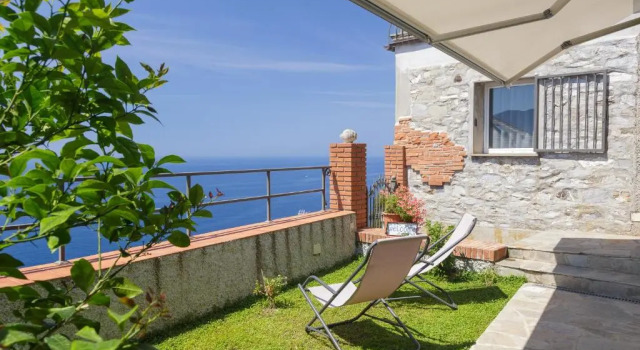 Polanesi Sea view Home