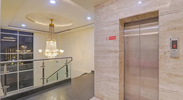 OYO 6844 Hotel Sam Inn