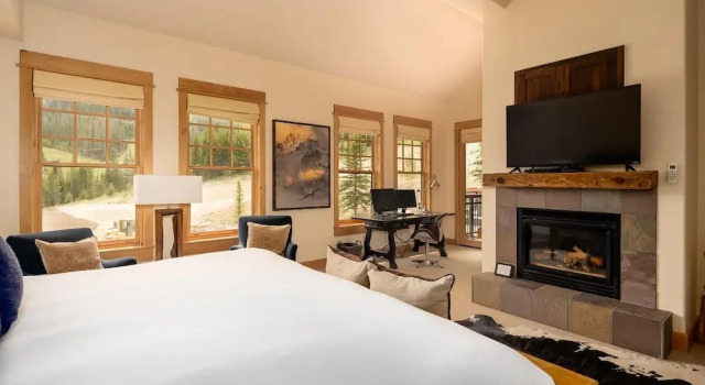 Penthouse 3 3 Bedroom Lodge by Moonlight Basin Lodging, Buchen Sie Ferienhaus Big Sky Montana