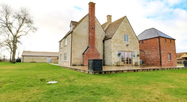 Коттедж Morgans Farmhouse