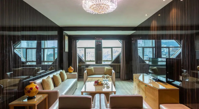Люкс Deluxe Ramada by Wyndham Encore Kaili West