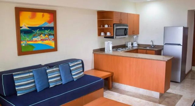 Люкс Plaza Pelicanos Grand Beach Resort All Inclusive
