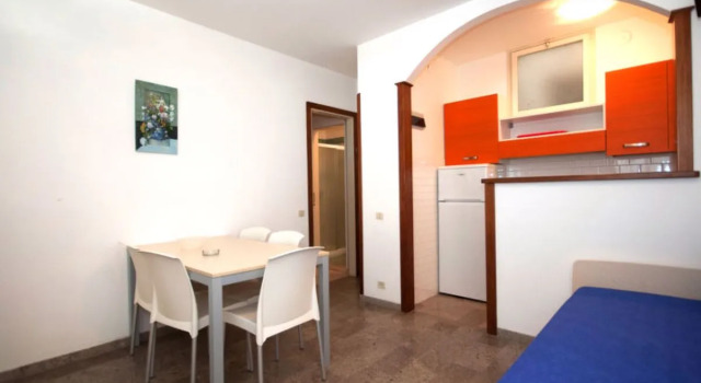 Appartamenti Diana Est, Prenota Hotel Hotel a Veneto con piscina, Piscina