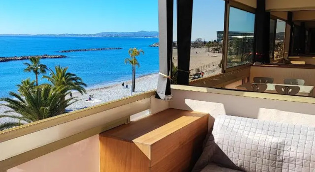 Grand studio bord de mer- accès direct aux plages, Rezervovat Hotel Saint-Laurent-du-Var Alpes-Maritimes