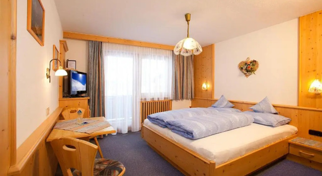 Gästehaus Helga, Rezervați Hotel Längenfeld 