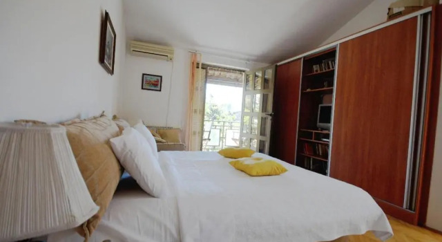 Apartment Ruzica, Book Apartment Cheap Hotels in Budva County