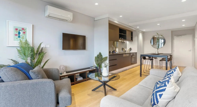 Light & relaxing on city fringe, Rezerwuj Hotel Hotele w Auckland Region z parkingiem, Parking