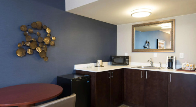 2 soveværelser i dobbelt suite DoubleTree by Hilton Schenectady Downtown