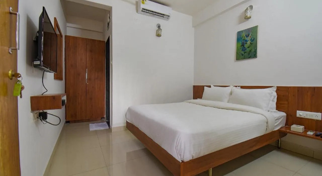 FabHotel Sky Vista Inn, Забронировать Отель Отели штата Махараштры 3 звезды, 3*