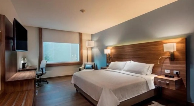 Номер Standard с видом на горы Holiday Inn Express Puebla by IHG