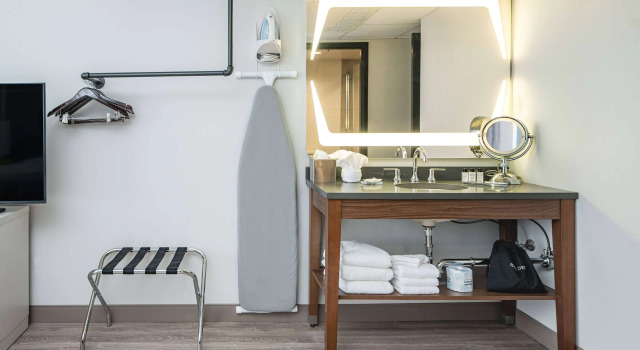 Wyndham Fort Smith City Center, Varaa Hotelli Hotellit Ozark uima-altaalla, Uima-allas