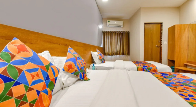 Hotel Gokul Villa by OYO Rooms, Rezervovat Hotel Hotely v Gujarat s parkováním, Parkování