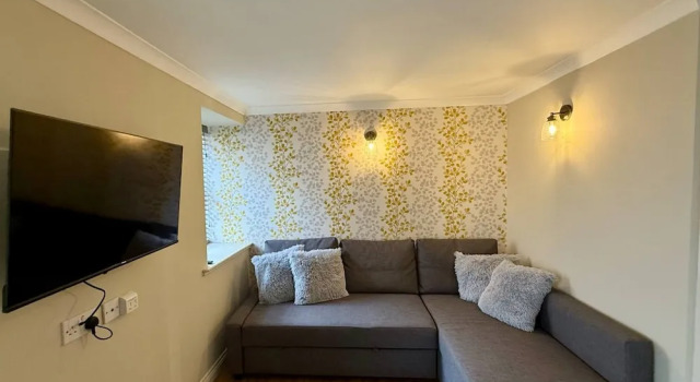 Апартаменты Airlie Arms Hotel