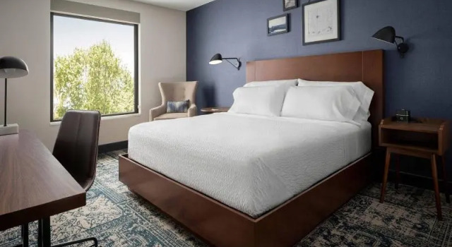 Двухместный люкс Four Points by Sheraton Anchorage Downtown