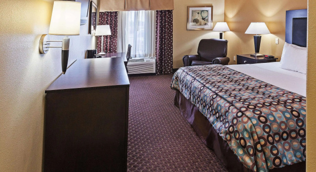 La Quinta Inn & Suites by Wyndham Alvin, Boek Hotel Alvin Houston