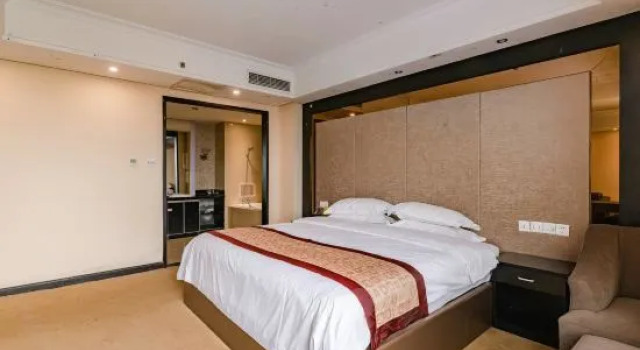 Люкс Business Huafeng International Hotel