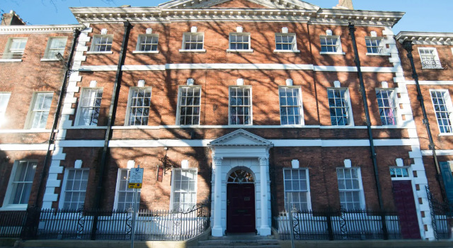 Safestay York Micklegate, Забронировать Отель Отели Англии 3 звезды, 3*