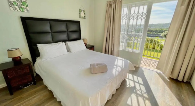 39 Settler Sands Beachfront Accommodation Sea and River View, Забронировать Отель Отели Sunshine Coast с парковкой, Парковка