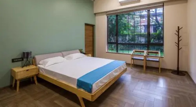 Villa 39 By Vista Rooms, Réserver Villa Hôtels à Maharashtra avec piscine, Piscine