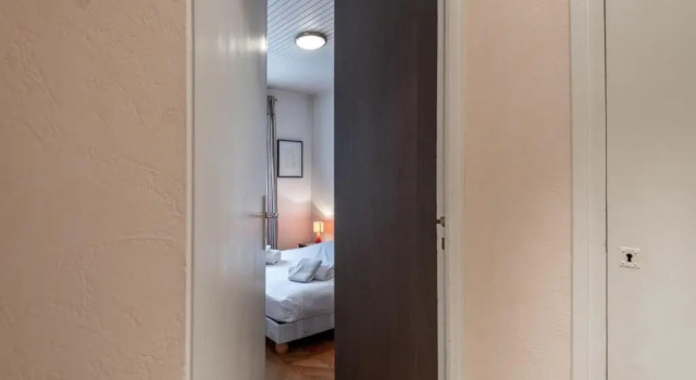 Nice apartment with balcony and city view, Забронировать Апартаменты/квартира Анси Озеро Анси