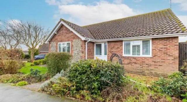 Host Stay Gorse Cottage, Varaa Lomakoti Mökit kohteessa Merseyside, Mökki