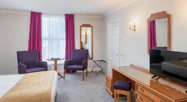 Standard Neljän hengen Perhe huone New Continental Hotel, Sure Hotel Collection by Best Western