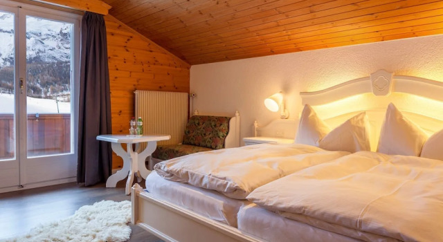 Двухместный номер Standard с балконом и с видом на горы Hotel THE LARIX ski-in ski-out