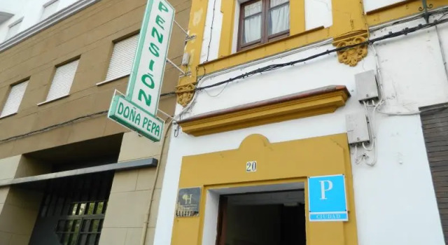 Кровать в общем номере Hostal Sevilla Santa Justa