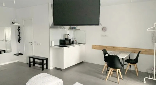 Apartments, on. Karla Marksa, 183, Boek Appartement Hotels in Komi met parkeren, Parkeren