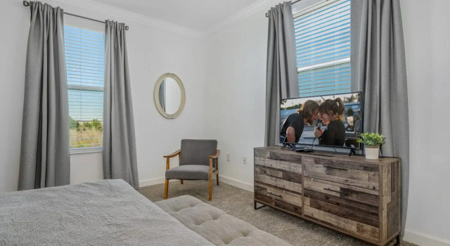 Luxury home with themed bedrooms near Disney, Book Hotel Hoteller i Four Corners med pool, Swimmingpool
