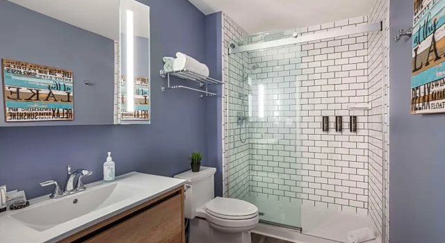 Четырёхместный люкс The Shore Club Wisconsin, Ascend Hotel Collection