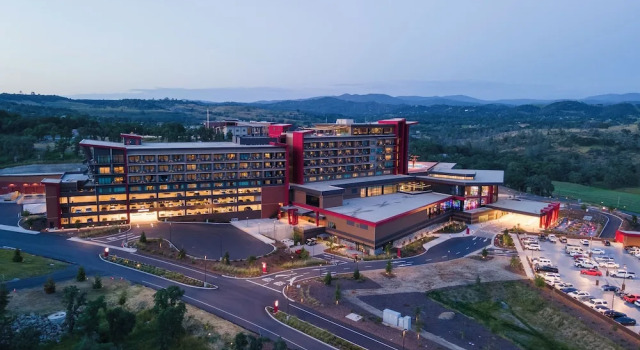 Номер Standard Chicken Ranch Casino Resort