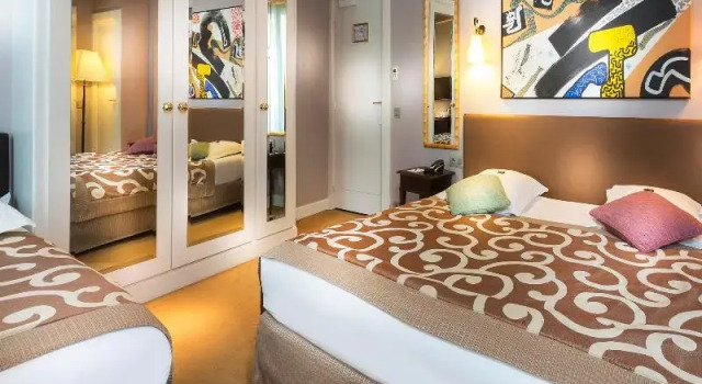 Номер Standard Hôtel Du Bois Champs-Elysées