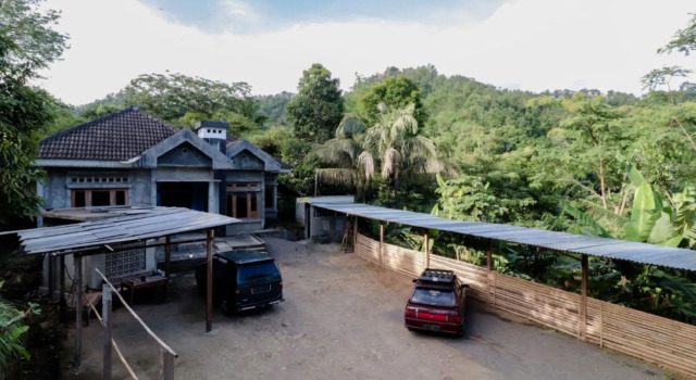 Serut 1 Homestay - Hostel, Book Hostel Hotels in Sedayu with Parking, Parking