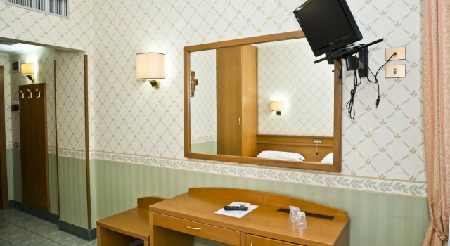 Adoro Hotel, Забронировать Отель Отели Рима 4 звезды, 4*