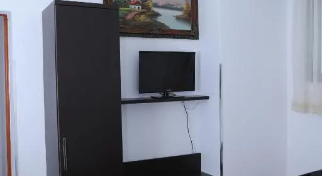 Hannas Hostel, Prenota Ostello Hotel economici a Berat County