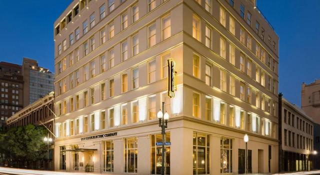 Fairfield by Marriott Inn & Suites New Orleans Downtown French Quarter Area, Забронировать Отель Отели Нового Орлеана с завтраком, рядом с Armstrong Park, Завтраки