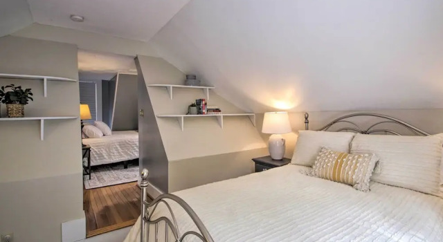 Modern Home ~ 2 Mi to Cranmore Mountain Resort!
