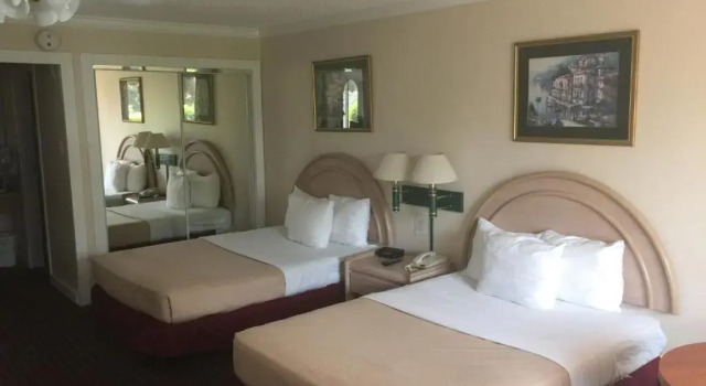 Четырёхместный номер Standard Grand Palms Spa & Golf Resort