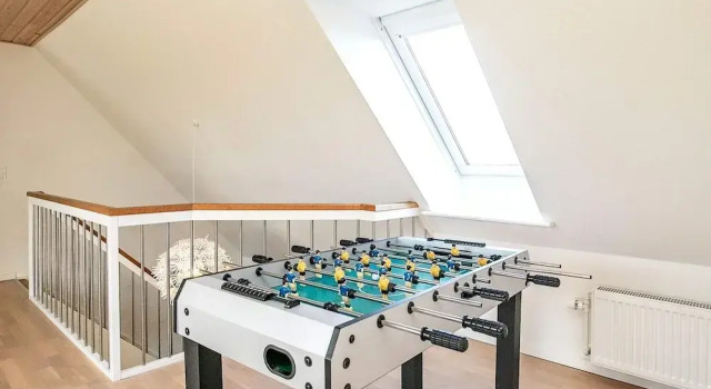Luxurious Holiday Home in Hurup with Hot Tub, Book Hotel Hoteller i Hurup med parkering, Parkering