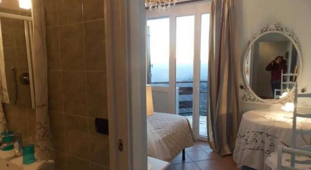 Двухместный номер Standard с балконом B&B Le Camelie del Bosco