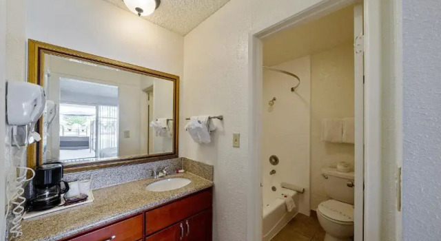 Двухместный номер Standard MC Pacific Inn & Suites Torrance