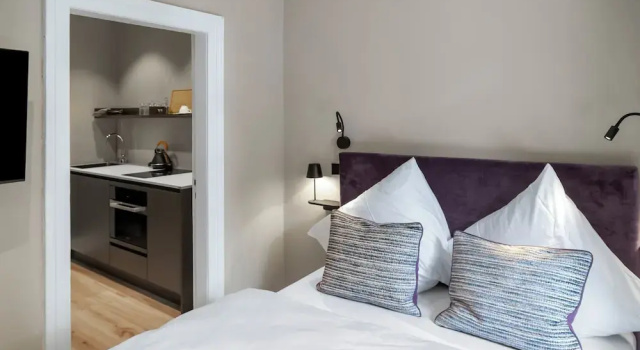 Студия Luxury с балконом и с видом на внутренний двор Distillery Apartments