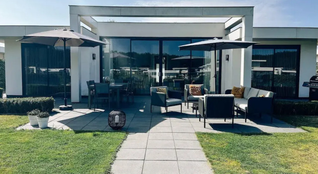Коттедж Villa in Zeewolde with Private Jetty