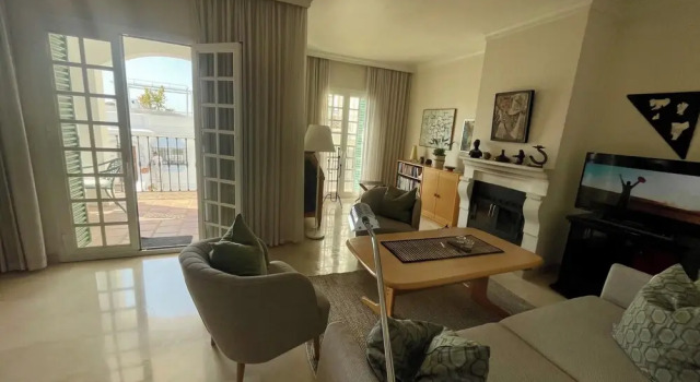 Marbella - House - Sleeps 4 - Pool - Sea View