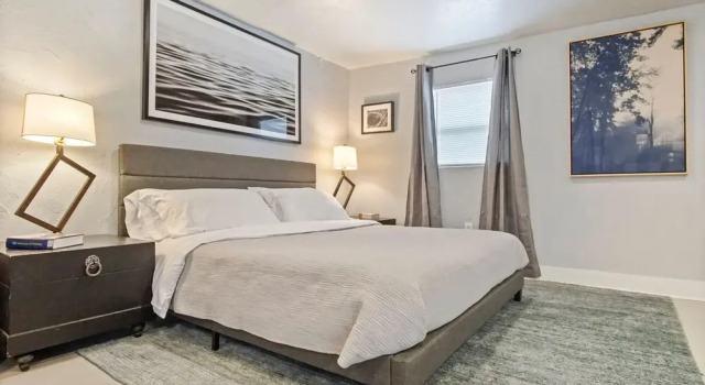 3-story 6-bedroom 4 Bathrooms 3min-asian Dist, Boek Appartementenhotel Oklahoma City Oklahoma
