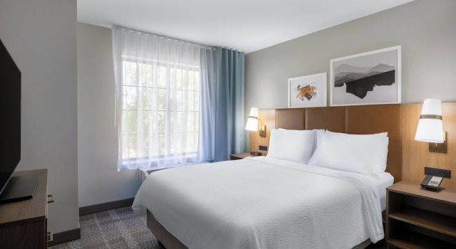 Люкс c 1 комнатой Staybridge Suites West Des Moines by IHG