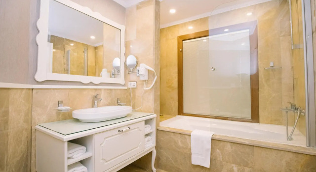 Luksusowy pokój Burgaz Izer Hotel
