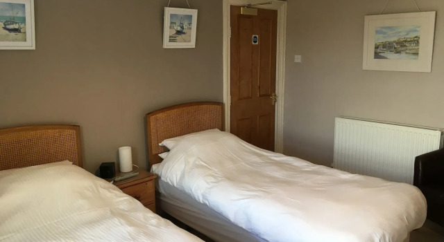 Honeycombe House